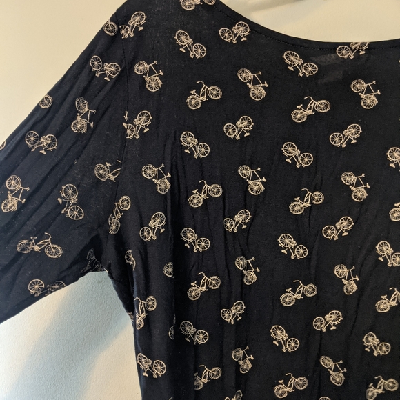 Bike shirt 🚴‍♀️ - Picture 4 of 7